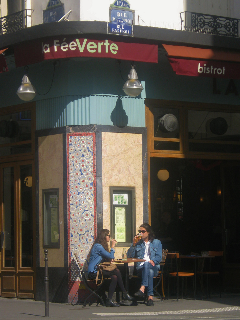 lunettes noires pour contre jour à l Happy Hour