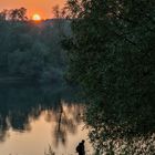 lungo il fiume, il pescatore