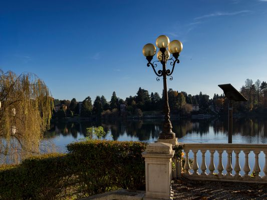Lungo la riva del Ticino