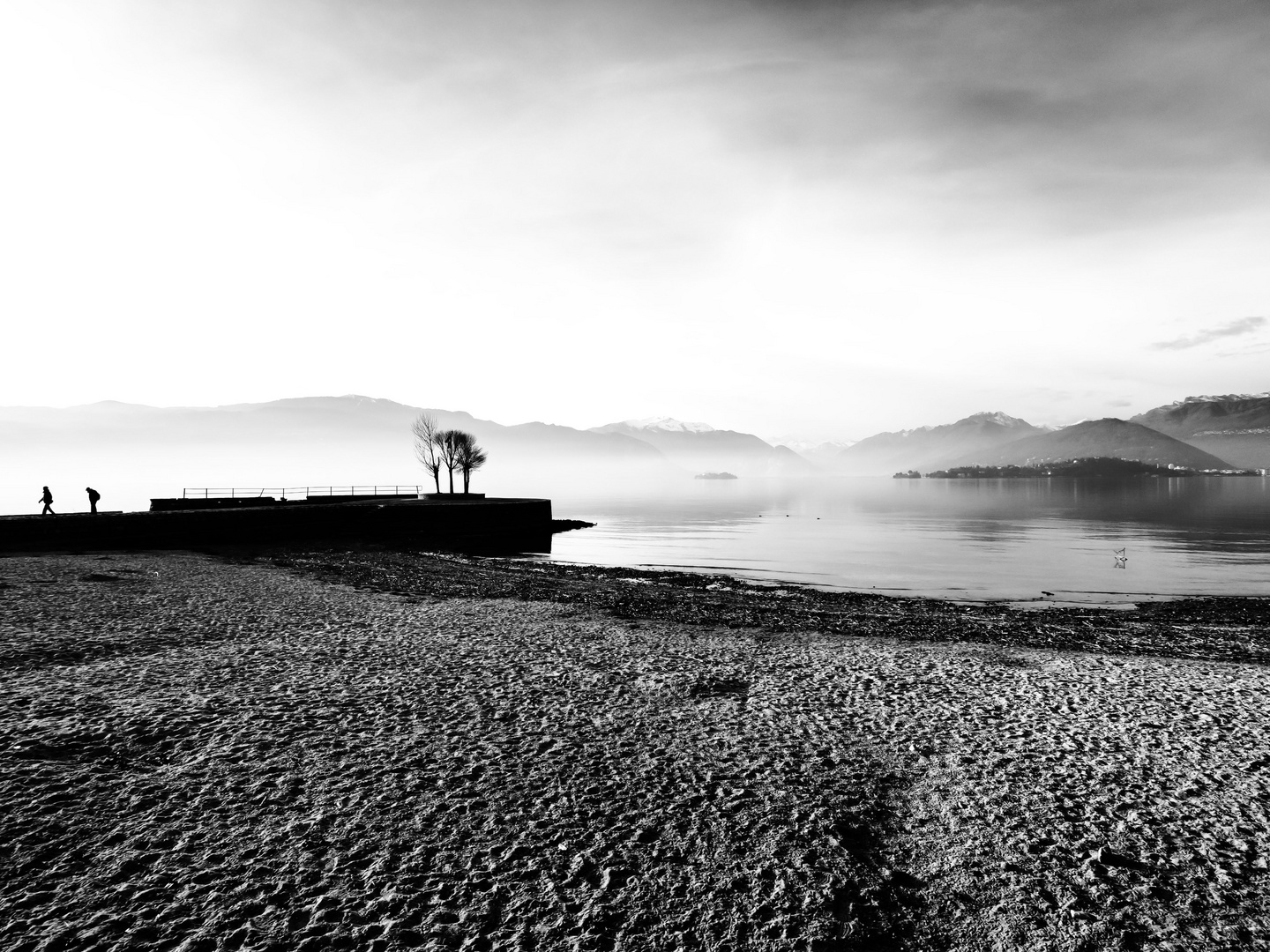 Lungolago di Cerro