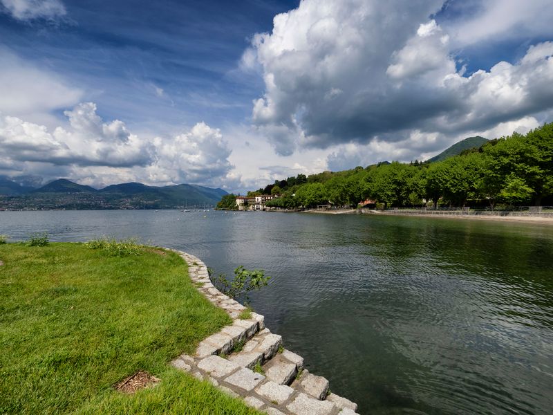 Lungolago di Cerro in Laveno