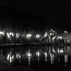 LUNGOTEVERE... DORME...