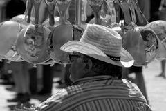 L'uomo dei palloncini (B/N)