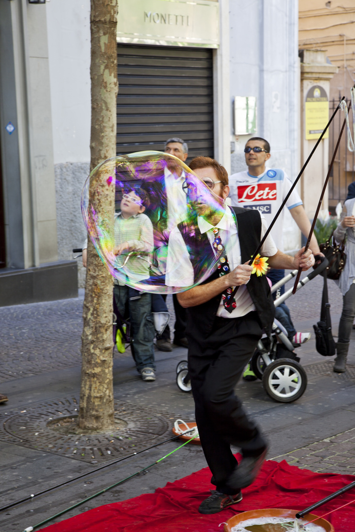 L'uomo delle bolle