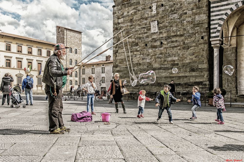 L'UOMO DELLE BOLLE