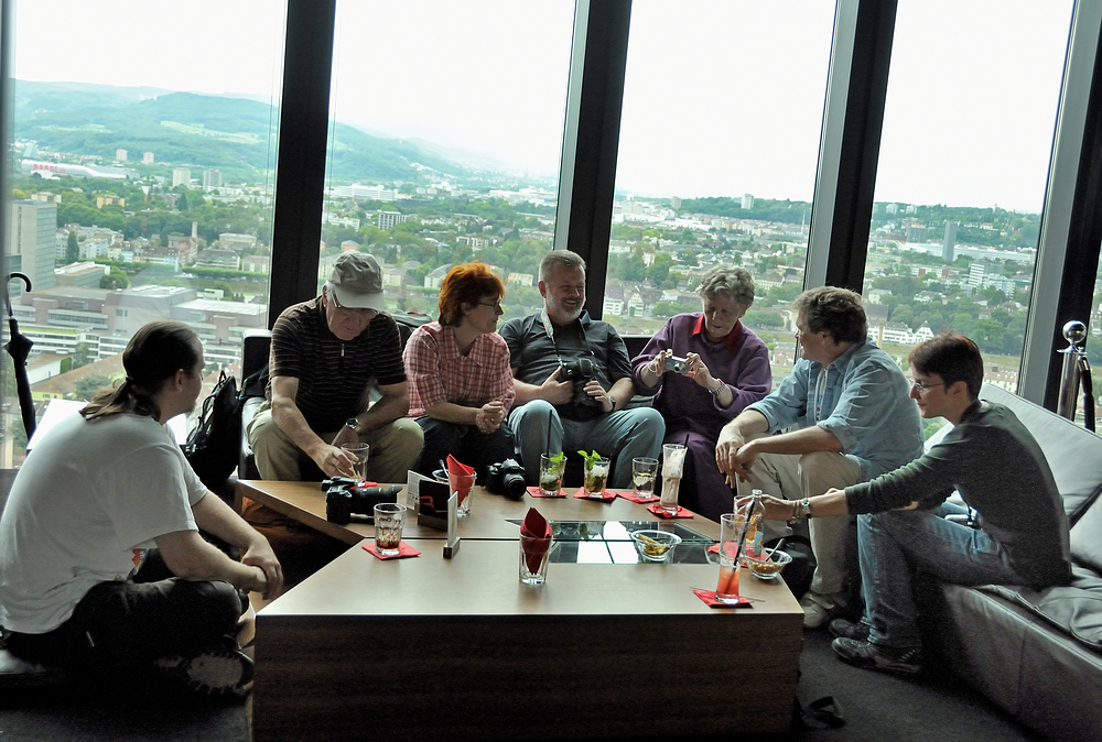 Lustige Fc Runde in der Bar Rouge