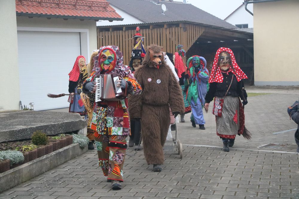 Lustige Hochzeitsgesellschaft