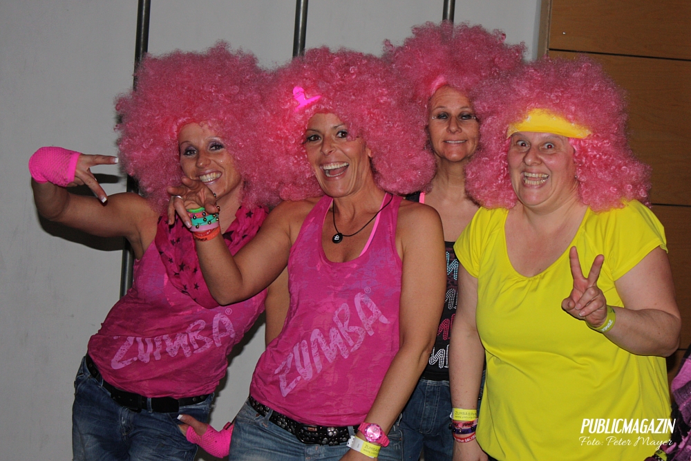 Lustige ZUMBA Truppe Foto & Bild erwachsene, gruppen, mehrere