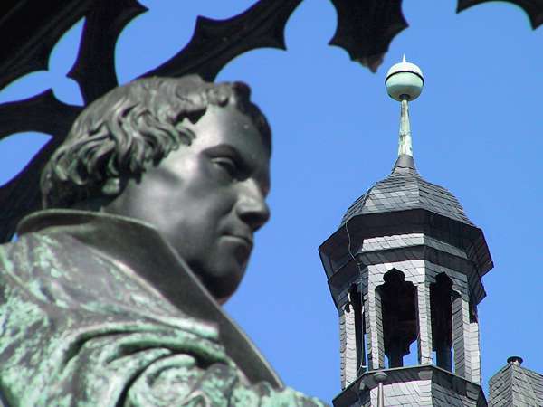 Luther und die Kirche...