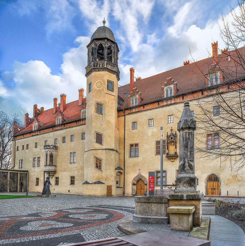 - Lutherhaus in Wittenberg - ( Pano aus 2 Aufnahmen ) Foto & Bild