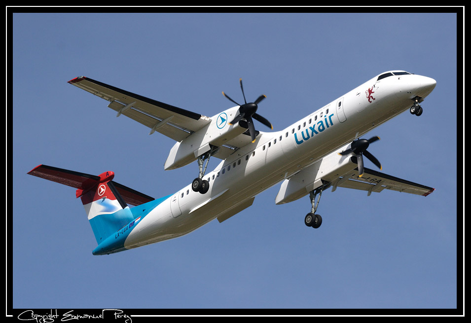 Luxair Dash 8-Q402