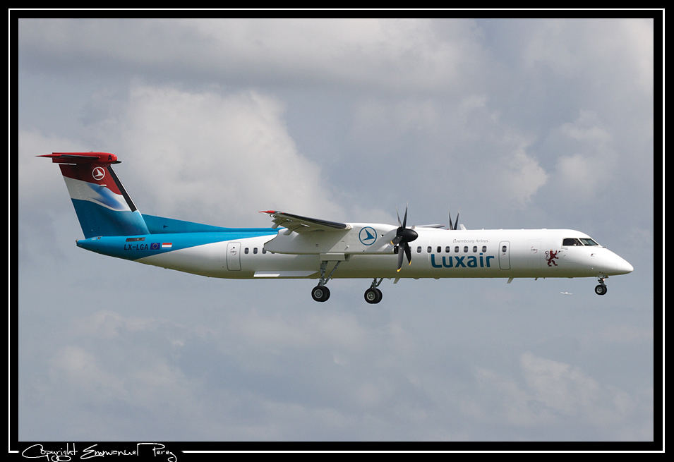 Luxair neue Dash 8-Q402 in neuen Farben