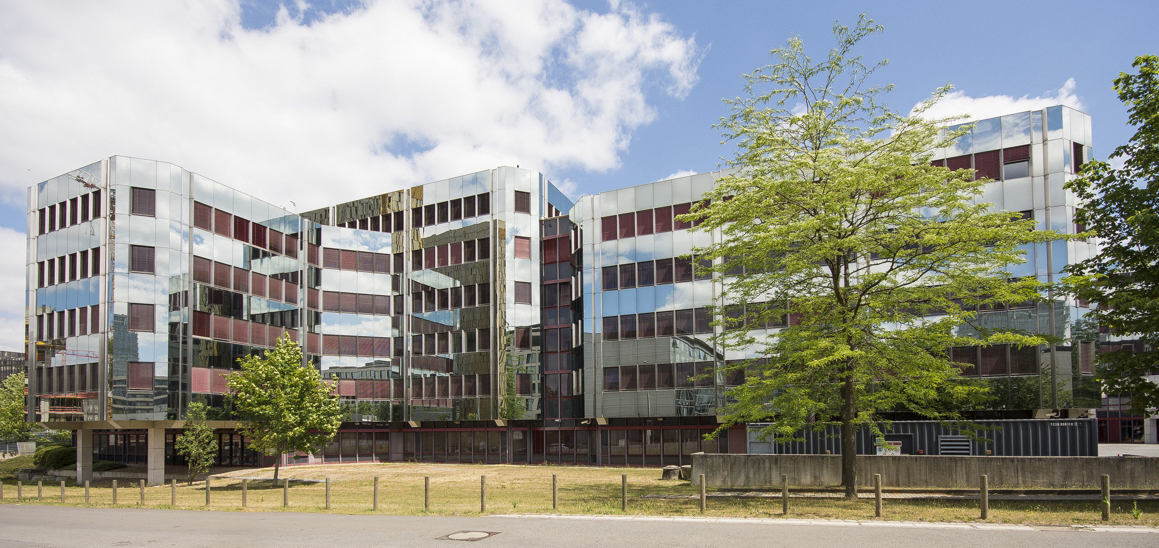 Luxembourg Ville - Kirchberg - Fort Niedergruenewald - Parlement Européen - Bâtiment Adenauer - 01