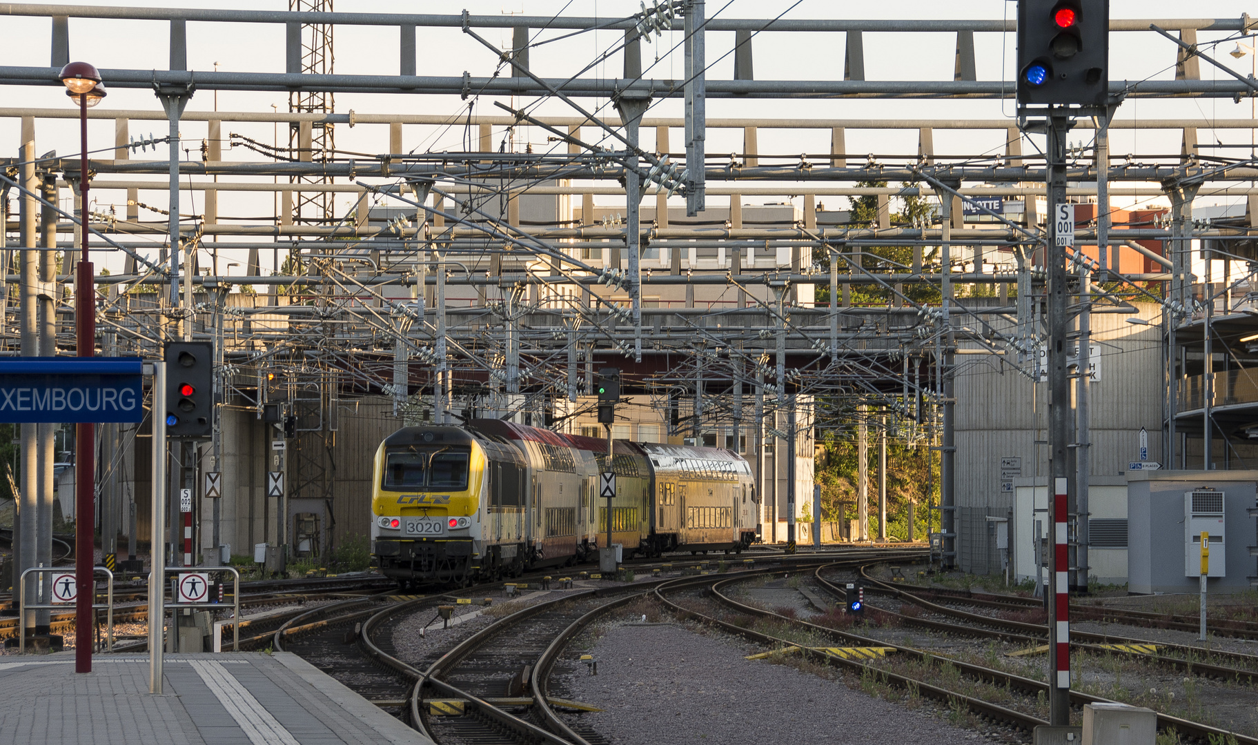 Luxembourg Ville - Railway Station - 10