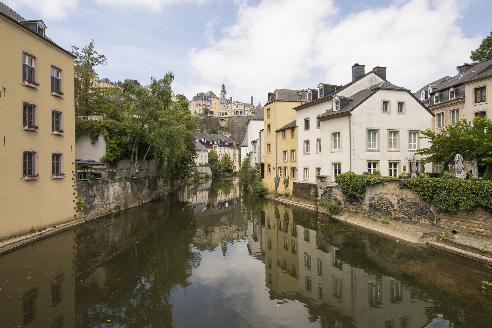 Luxembourg Ville - Rue Münster - Alzette River - 01