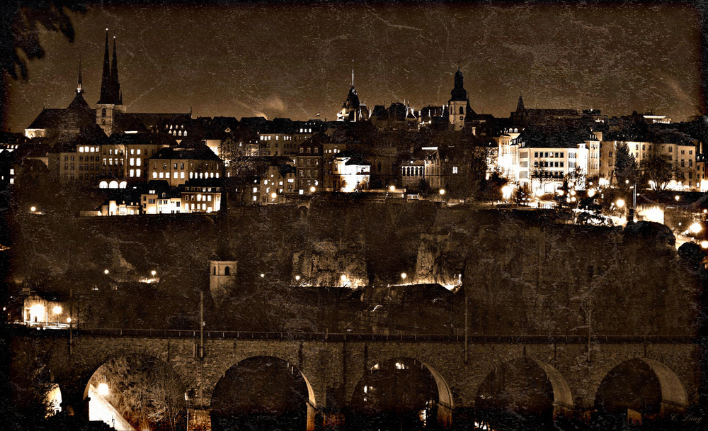 Luxemburg by night