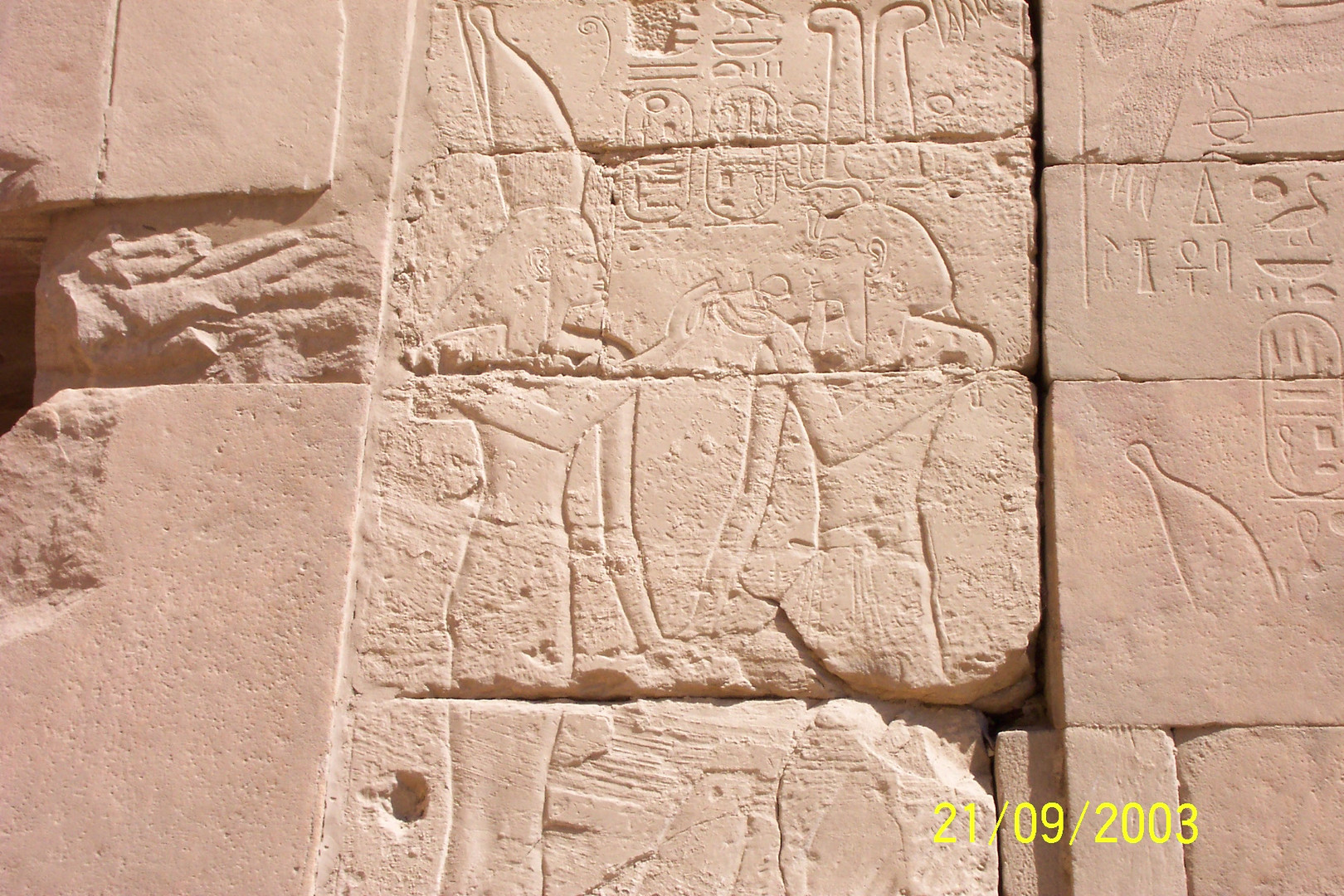 LUXOR 2