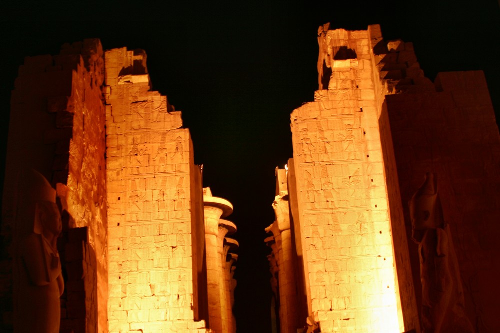 Luxor 4