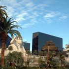 ** LUXOR **