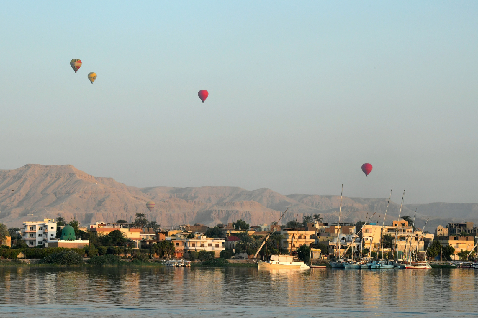 Luxor am Morgen 2