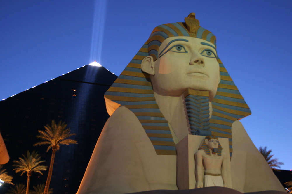 LUXOR LAS VEGAS