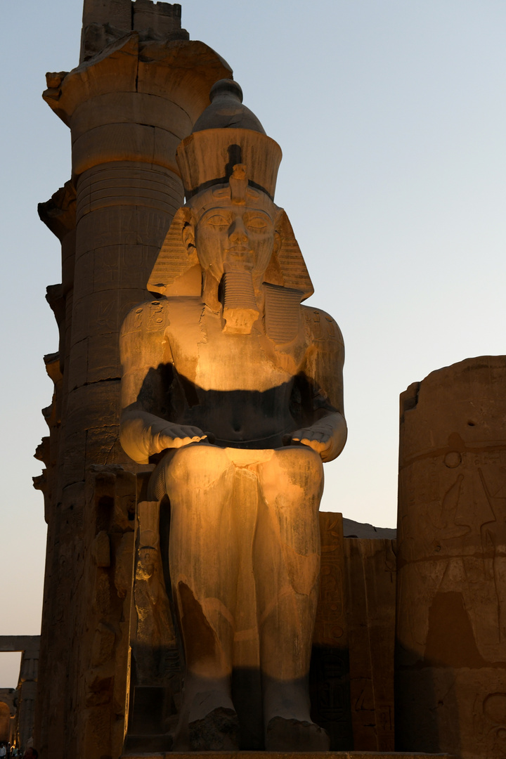 Luxor-Tempel am Abend 8