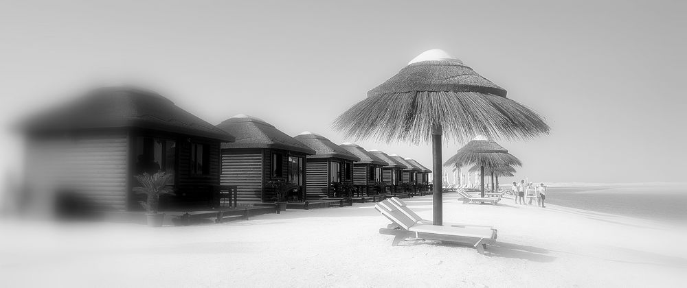 Luxury Beach Cabanas, The World Dubai, Royal Island Beach Club