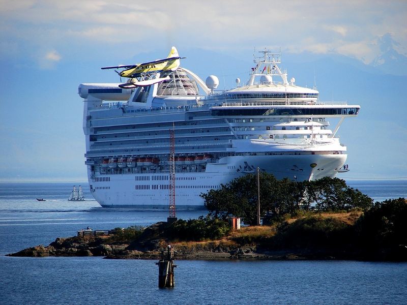 luxury cruiseship