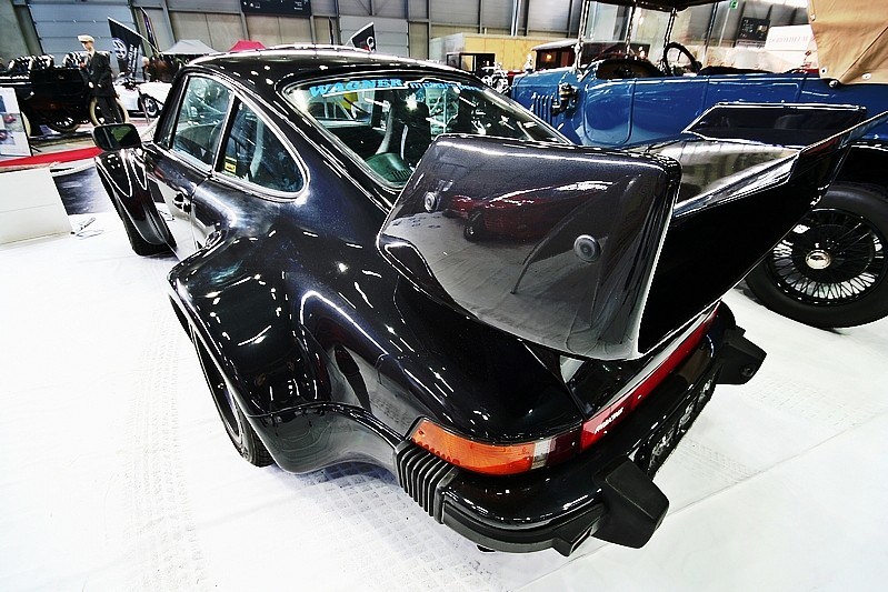 Luxus Motor Show - Porsche 911 turbo