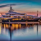 Luxusyacht "High Power III" im F-hafen 