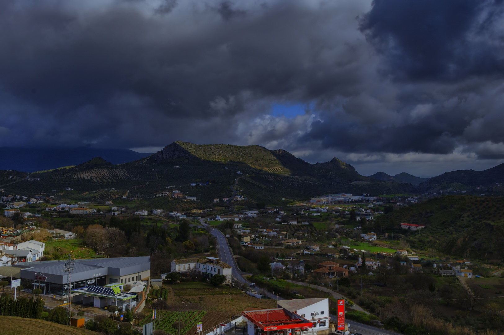 LUZ SOBRE SIERRA LEONES