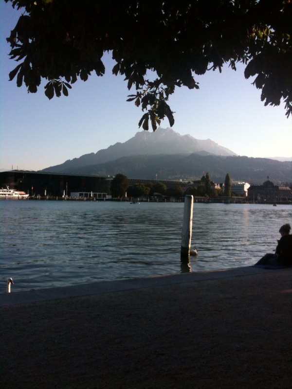 Luzern am Vierwaldstättersee mit Blick auf den Pilatus