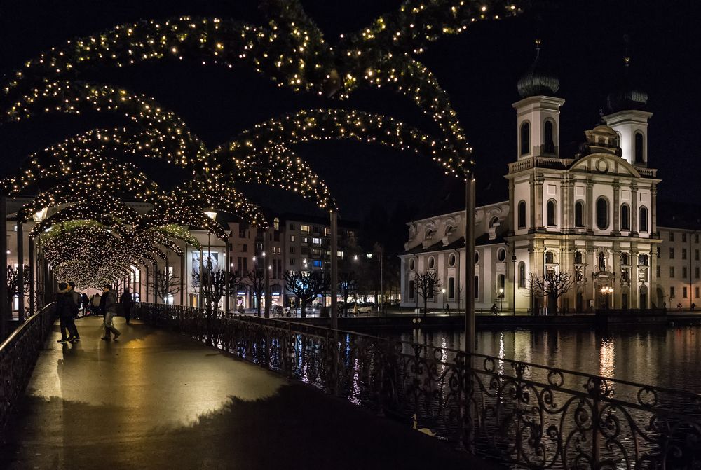 Luzern in Weihnachtsstimmung / 1