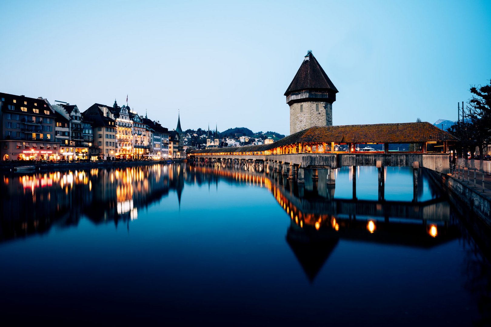 Luzern - Kapellbrücke im letzten Licht