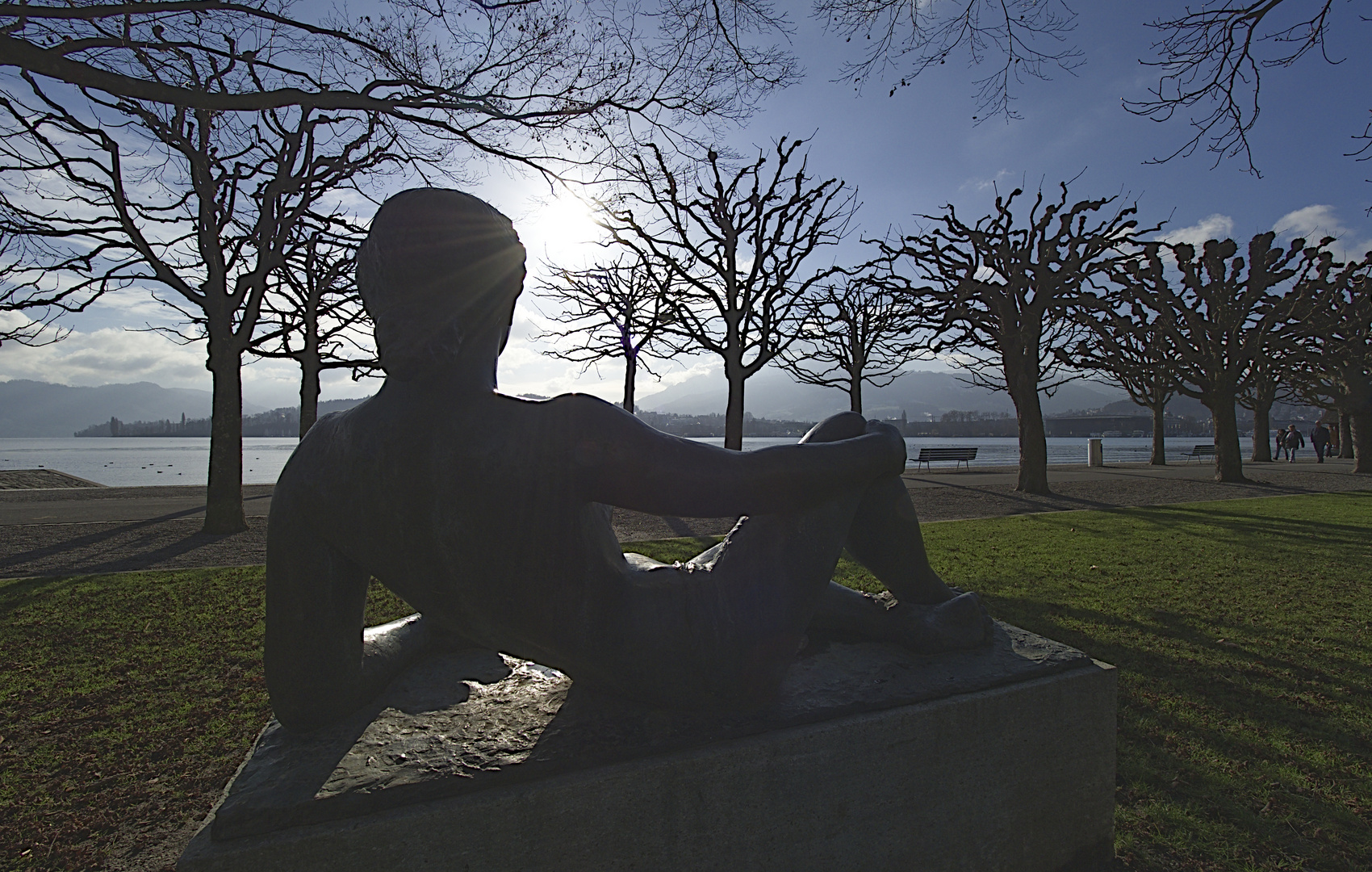 Luzern Statue am Carl Spitteler-Quai