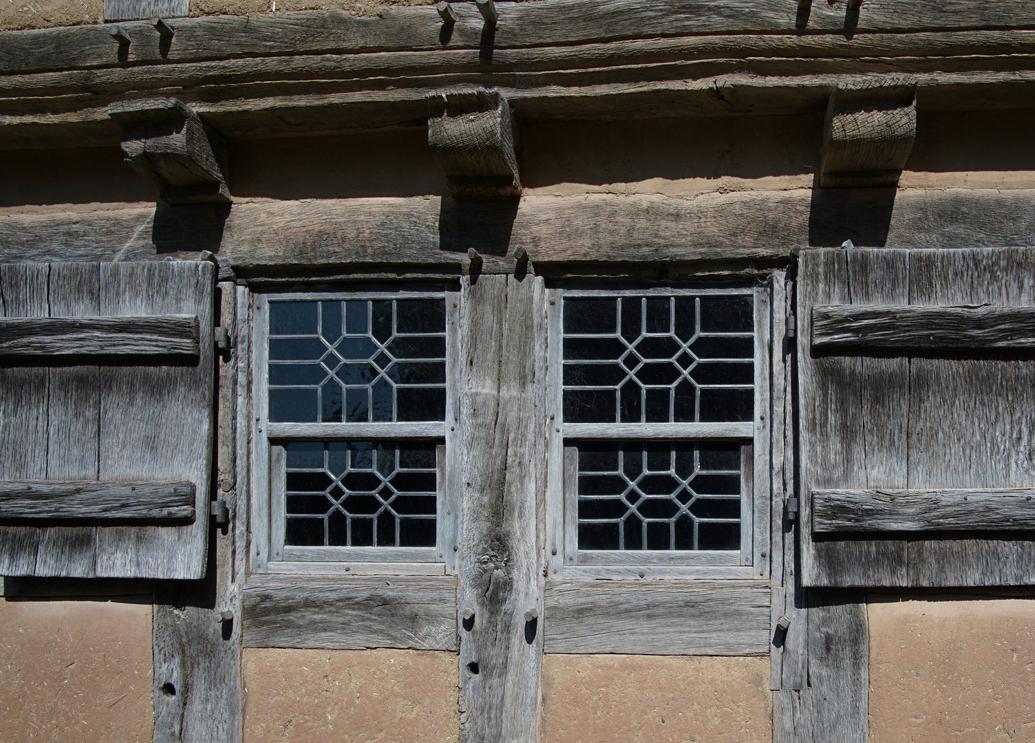 LVR Kommern (168) Bleiglasfenster am Bauernhaus