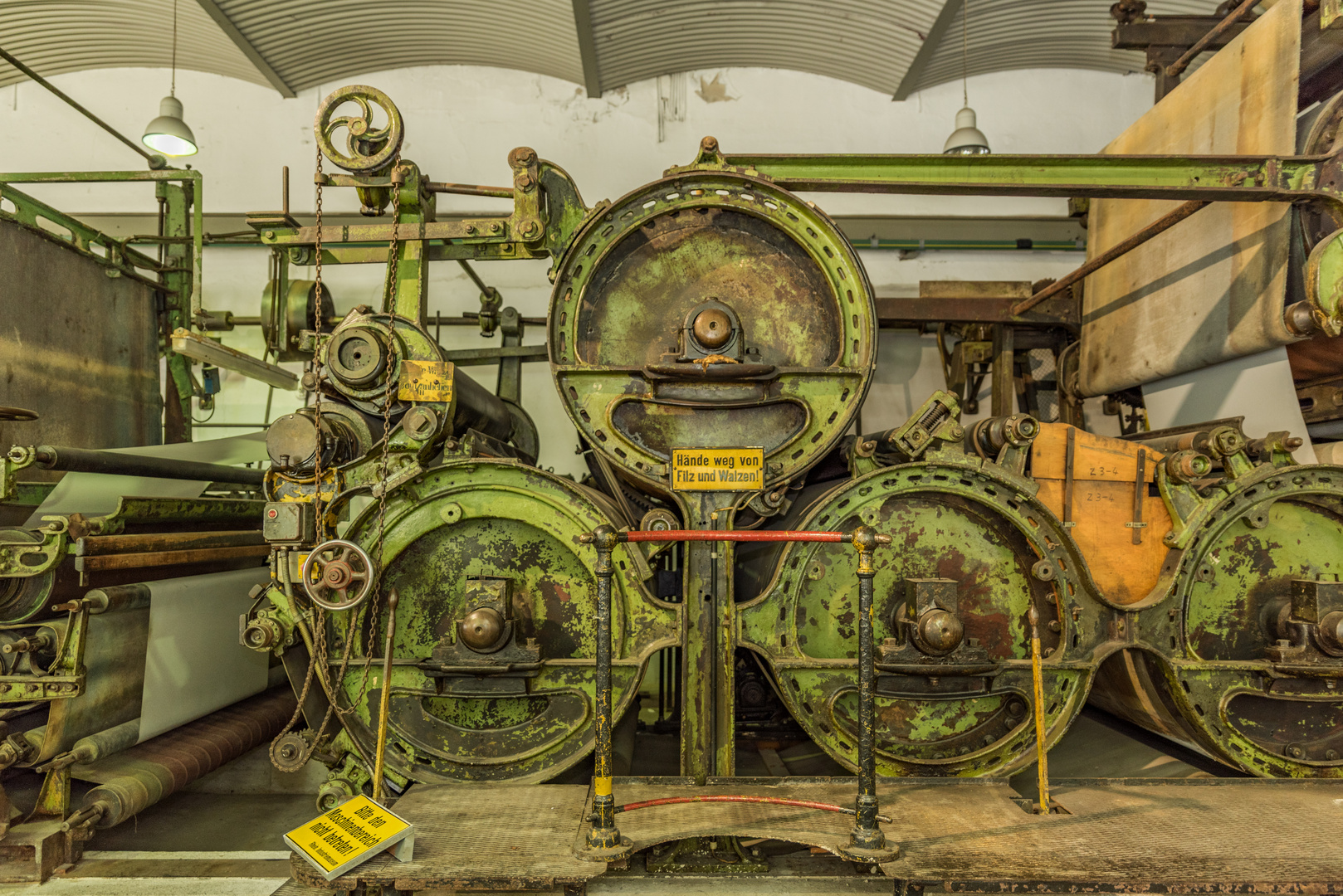 LVR Museum Papiermühle Alte Dombach_Papiermaschine PM 4