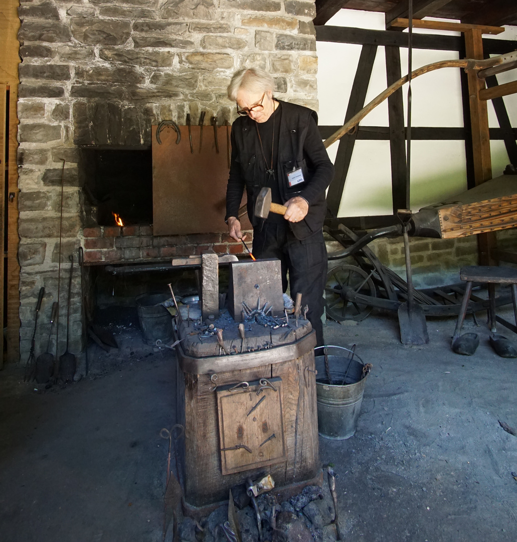 LWL Hagen (259) Der Nagelschmied