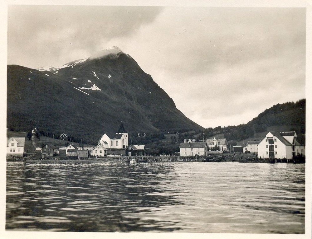 Lyngseidet am Lyngenfjord in Nord-Troms.Foto von 1929