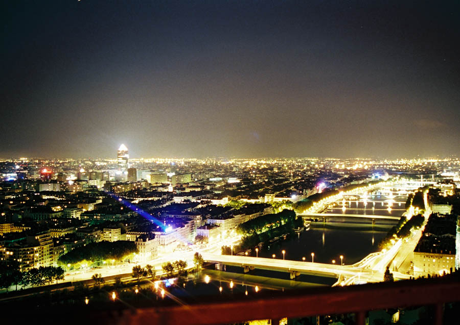 Lyon bei Nacht