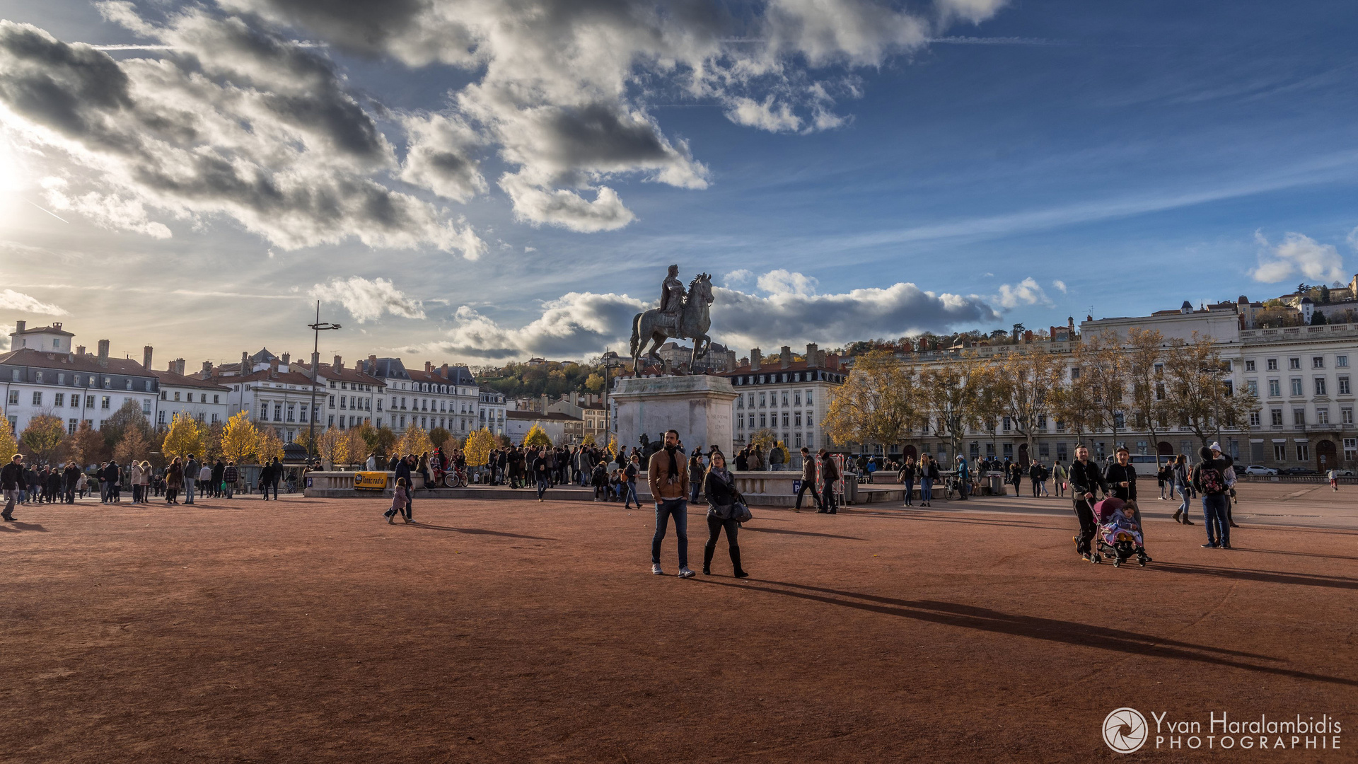 Lyon-Bellecour01