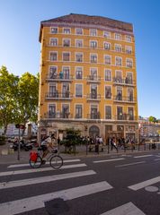 Lyon - Croix Rousse - Rue de la Martinière - Freqsque des Lyonais - 01