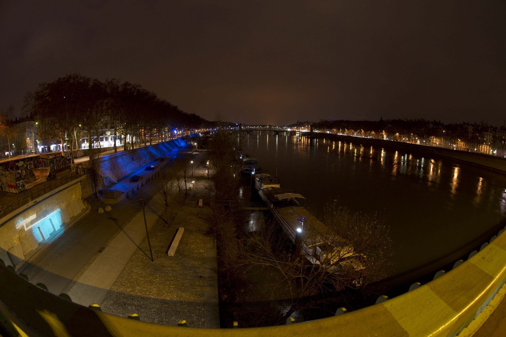 lyon la nuit