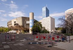 Lyon - Part Dieu - Place Charles de Gaulle - Auditorium-Orchestre National - Tour Incity - 02