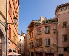 Lyon - Saint Georges - Place de la Trinité - 03