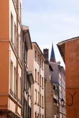 Lyon - Vieux Lyon - Rue du Doyenne - Église Saint Georges - 02