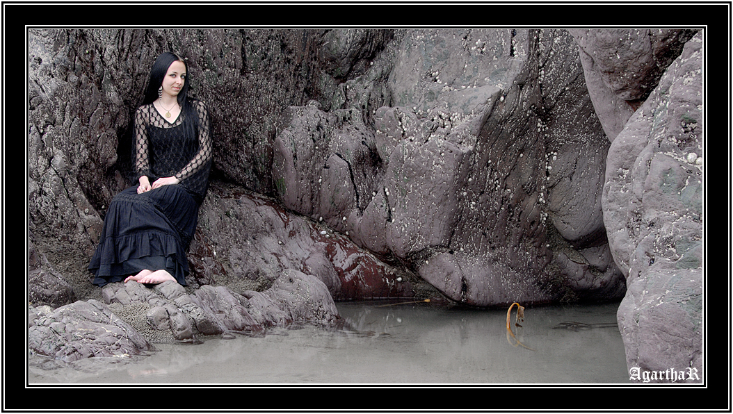 Lyriel&Rocks on Ballycotton beach