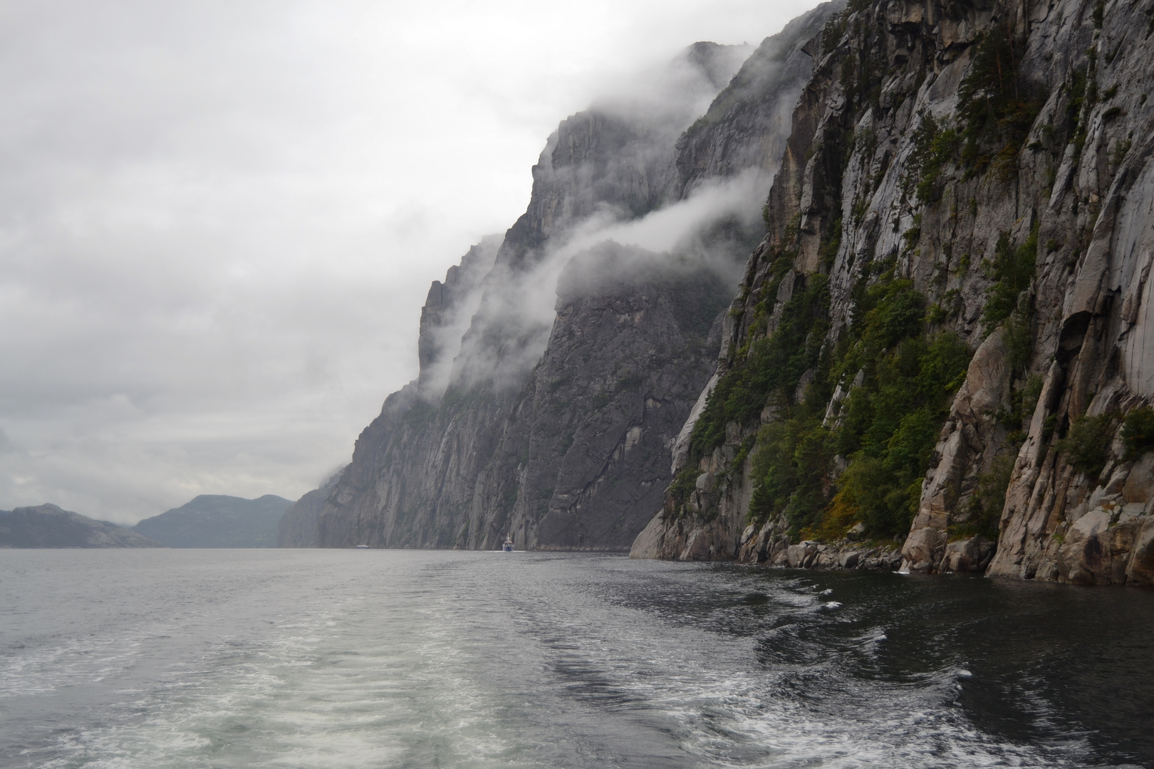 ...Lysefjord...im Regen