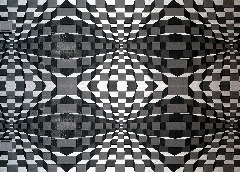 M. C. Escher läßt schön grüßen !