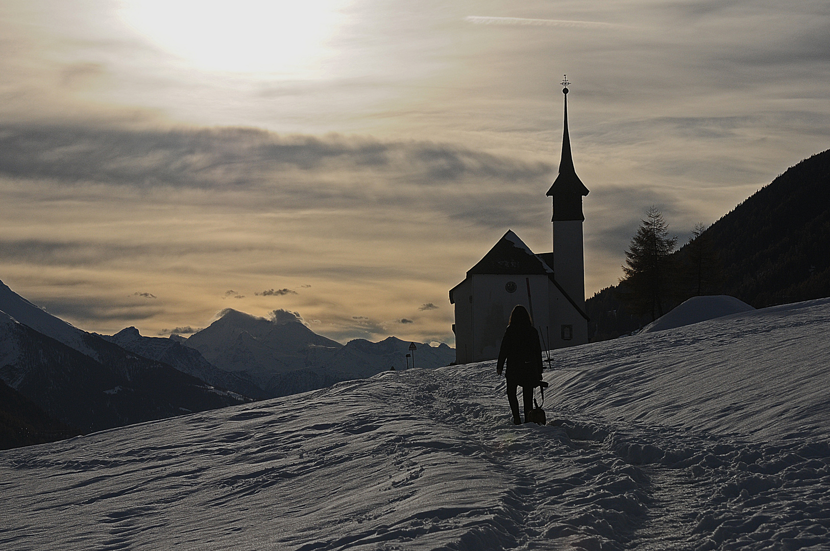 m Goms liegt schon Schnee